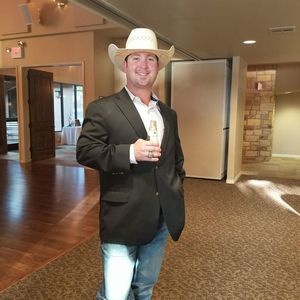 Meet your Posher, Gentry